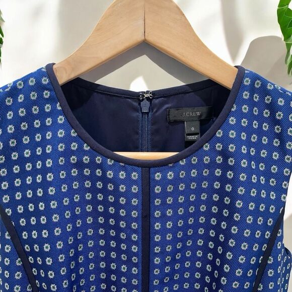 ๐ J. Crew Paneled Sheath Dress in Navy Blue Foulard Print - Picture 8 of 11